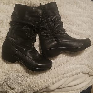 Dansko Devin Slouch boot.